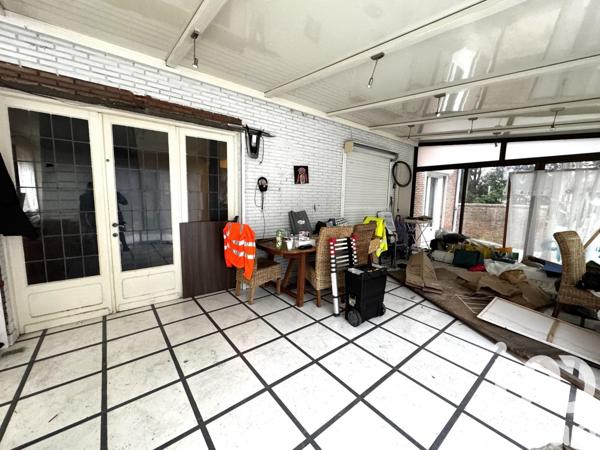 Maison 8 pièces de 180 m² à Sin-le-Noble (59450)