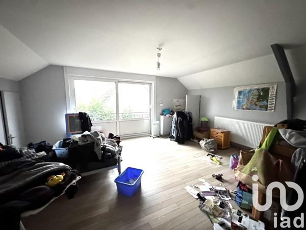 Maison 8 pièces de 180 m² à Sin-le-Noble (59450)