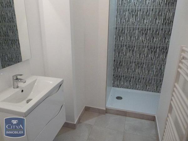 Appartement à louer 2 pièces 52.48m²