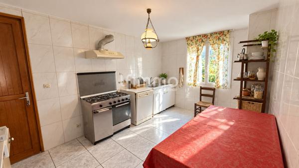 Villa T5 de 159 m2 sur 30 000 m2 de terrain - Elne