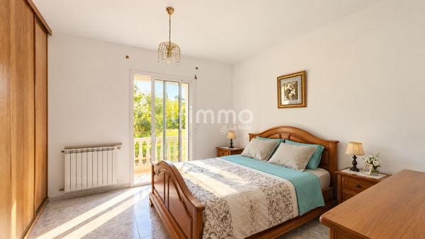 Villa T5 de 159 m2 sur 30 000 m2 de terrain - Elne