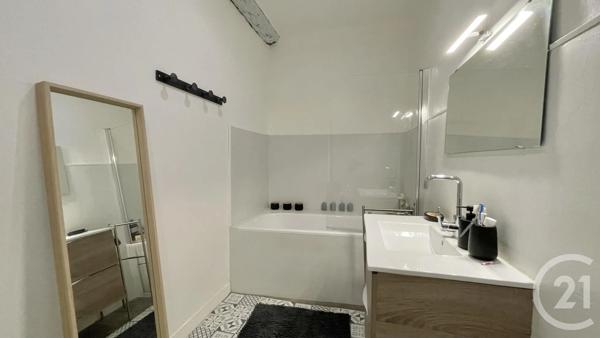 Appartement T3 à vendre  5 pièces - 113,84 m 2   MARSILLARGUES  - 34