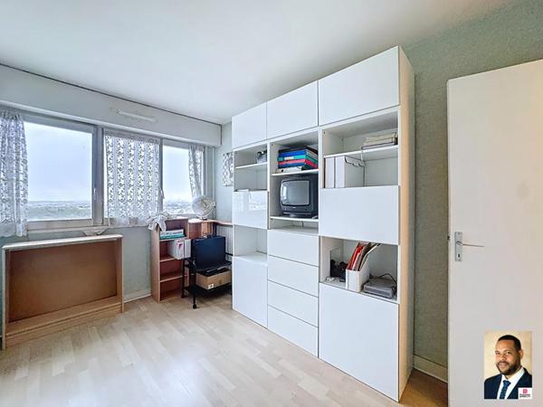 Appartement  5 pièces 100m² avec cave, balcon et deux parkings