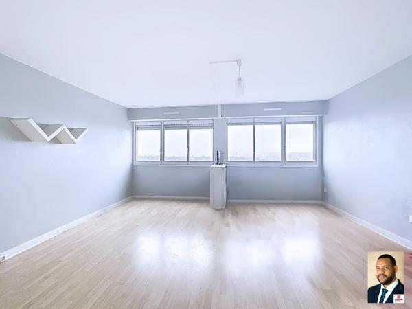 Appartement  5 pièces 100m² avec cave, balcon et deux parkings