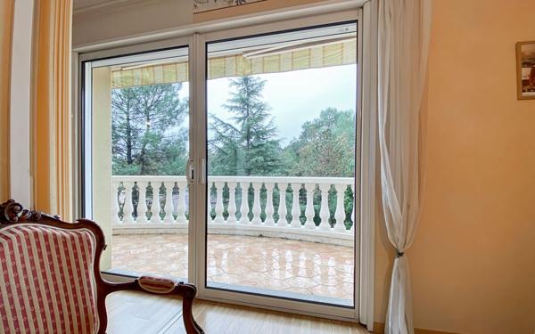 Maison à vendre    6 pièces • 220 m2 Mont-de-Marsan