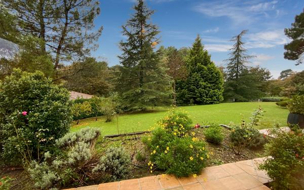 Maison à vendre    6 pièces • 220 m2 Mont-de-Marsan