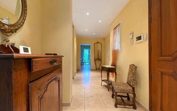 Maison à vendre    6 pièces • 220 m2 Mont-de-Marsan