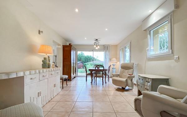 Maison à vendre    6 pièces • 220 m2 Mont-de-Marsan