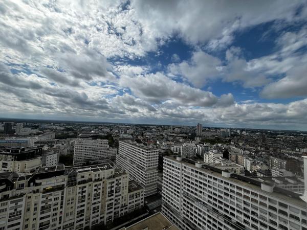 T4 très lumineux de 91 m² centre ville