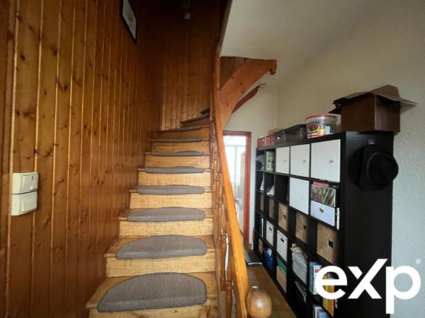 Maison de charme avec jardin arboré et sous-sol complet – Pont-de-Chéruy