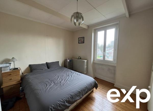 Maison de charme avec jardin arboré et sous-sol complet – Pont-de-Chéruy