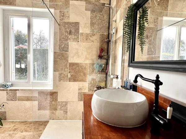 Maison des années 1950 rénovée en 2023