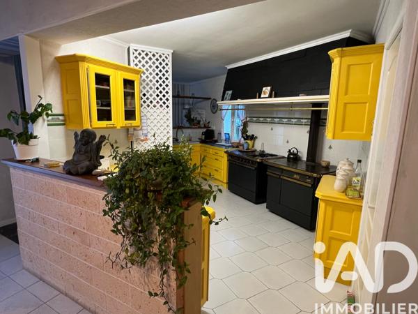 Maison à vendre 6 pièces 213 m² Saint-Pierre-d'Oléron