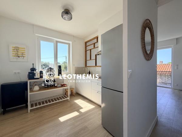 APPARTEMENT RÉNOVÉ AVEC APERÇU MER – PROXIMITÉ PONTAILLAC