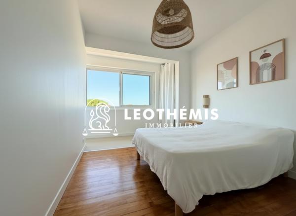 APPARTEMENT RÉNOVÉ AVEC APERÇU MER – PROXIMITÉ PONTAILLAC