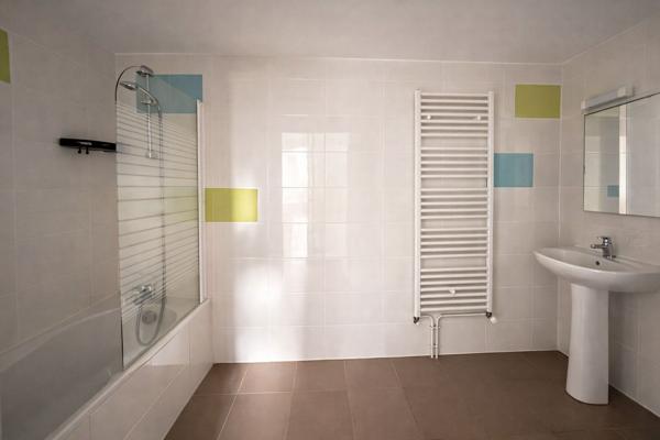 Superbe appartement T3 avec ascenseur proche facultés avec place de parking et exposé plein SUD