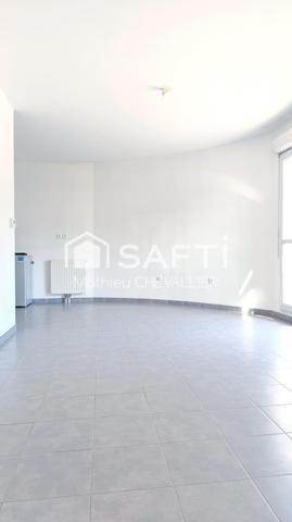 Appartement T2 de 40 m² en rez-de-chaussée + stationnement privatif