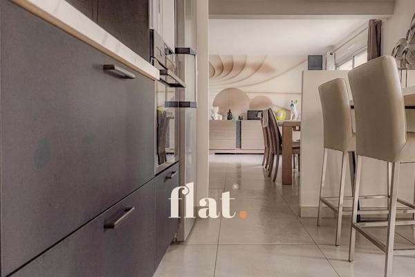 Maison 6 pièces/ 175 m2/ DPE C/1200 m2 terrain/ SAINTE LUCE SUR LOIRE/ 5 ch/ Piscine/ grand garage