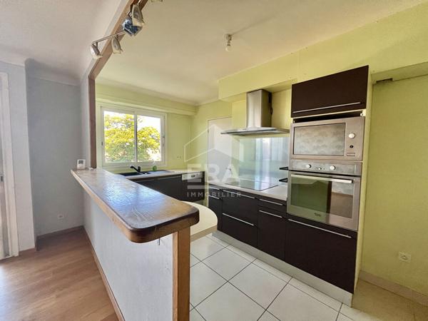 PAU - Foire Expositions : Appartement 3 pièces de 78.05 m2 avec balcon, cave et place de parking privée