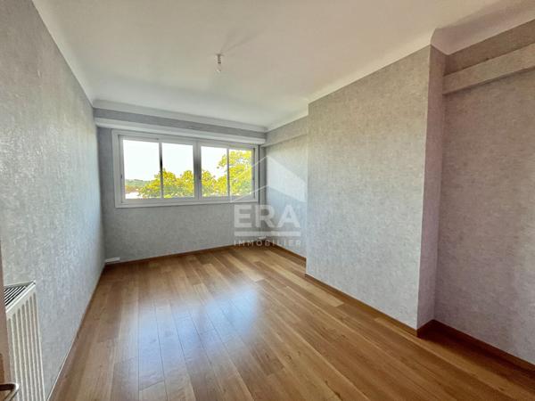 PAU - Foire Expositions : Appartement 3 pièces de 78.05 m2 avec balcon, cave et place de parking privée