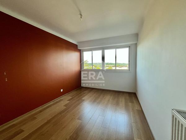 PAU - Foire Expositions : Appartement 3 pièces de 78.05 m2 avec balcon, cave et place de parking privée
