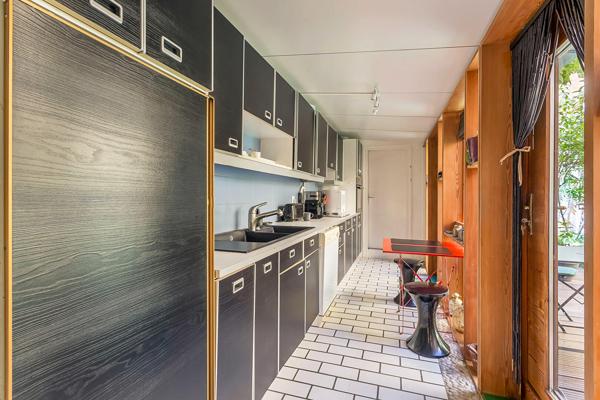 VIEUX LYON – Duplex familial avec jardins au calme
