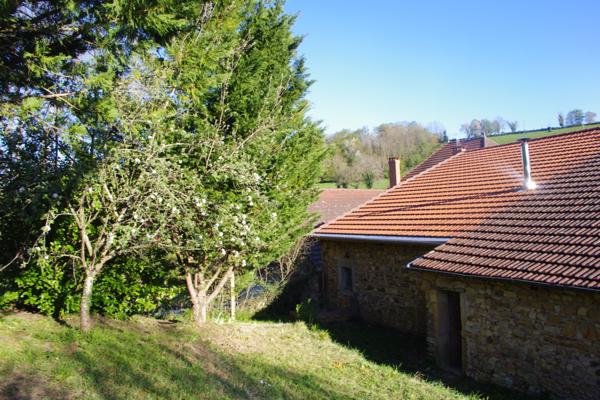 Charlieu (42190) Fermette 90 m² sans travaux