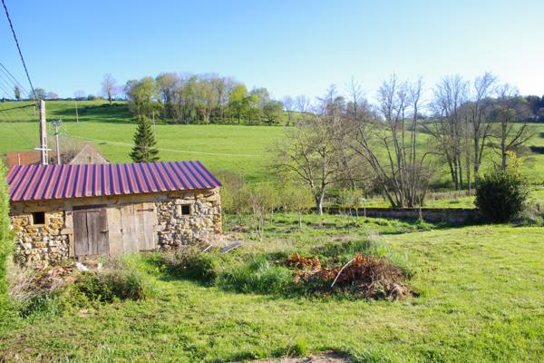 Charlieu (42190) Fermette 90 m² sans travaux