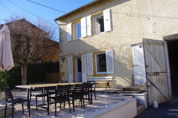Charlieu (42190) Fermette 90 m² sans travaux