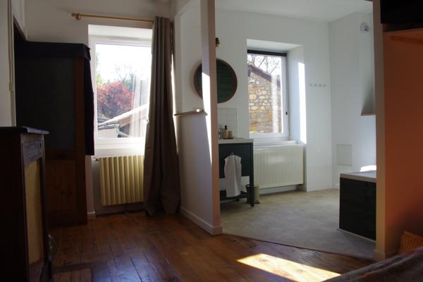 Charlieu (42190) Fermette 90 m² sans travaux