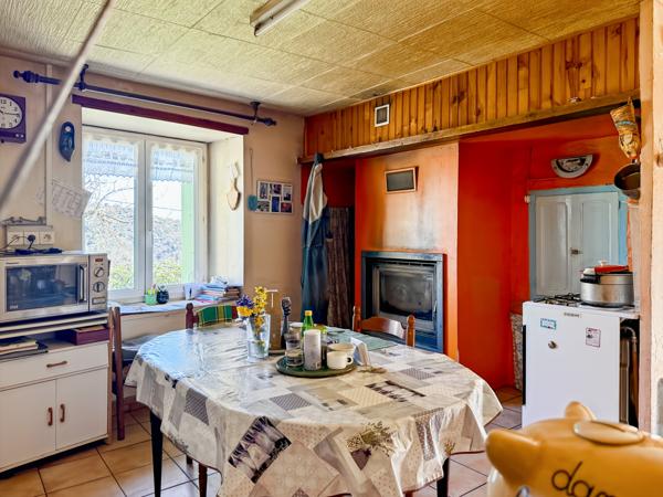 Chazeaux (07110) Authentique Tènement Immobilier en Pierre – Vue Exceptionnelle – Chazeaux (Monteil) – 20 min Aubenas