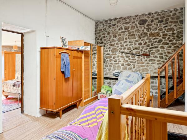 Chazeaux (07110) Authentique Tènement Immobilier en Pierre – Vue Exceptionnelle – Chazeaux (Monteil) – 20 min Aubenas