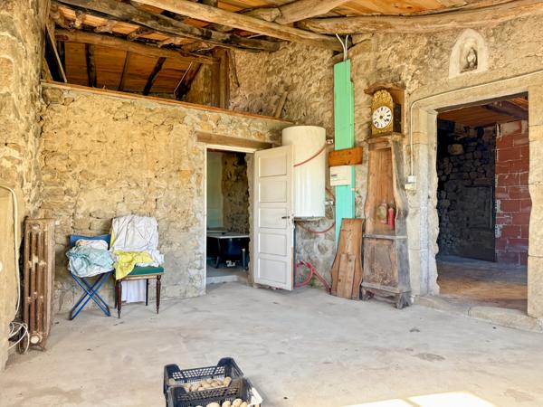 Chazeaux (07110) Authentique Tènement Immobilier en Pierre – Vue Exceptionnelle – Chazeaux (Monteil) – 20 min Aubenas