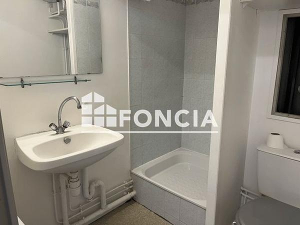 Location Studio 18 m² - 2 AVENUE DU BOIS Cergy 95000