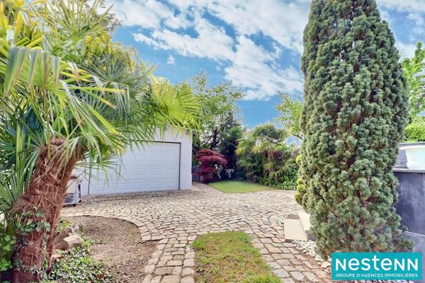 Maison familiale 160 m² habitables sur 556 m² de terrain - Vaulx-en-Velin (Pont des Planches) limite VILLEURBANNE