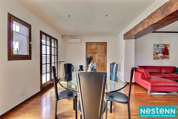 Maison familiale 160 m² habitables sur 556 m² de terrain - Vaulx-en-Velin (Pont des Planches) limite VILLEURBANNE