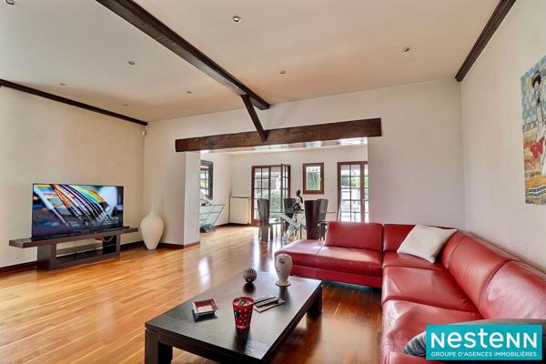 Maison familiale 160 m² habitables sur 556 m² de terrain - Vaulx-en-Velin (Pont des Planches) limite VILLEURBANNE