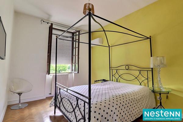 Maison familiale 160 m² habitables sur 556 m² de terrain - Vaulx-en-Velin (Pont des Planches) limite VILLEURBANNE