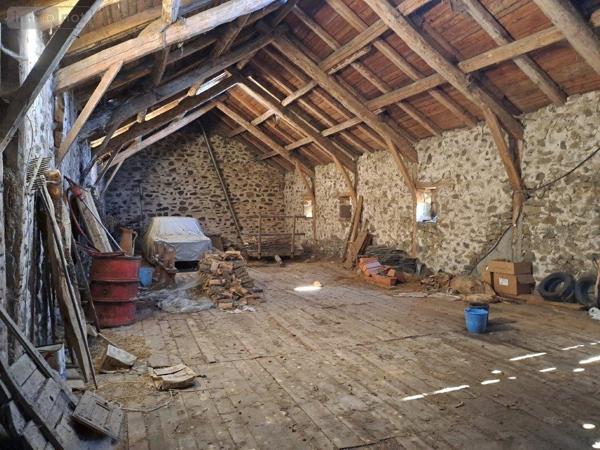 Maison à vendre à Alleuze dans le Cantal (15100), ref : 044/1191