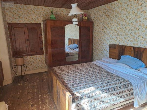 Maison à vendre à Alleuze dans le Cantal (15100), ref : 044/1191