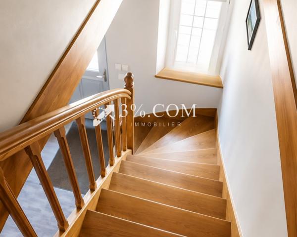 Maison 6 pièce(s) 4 chambre(s) 100 m²