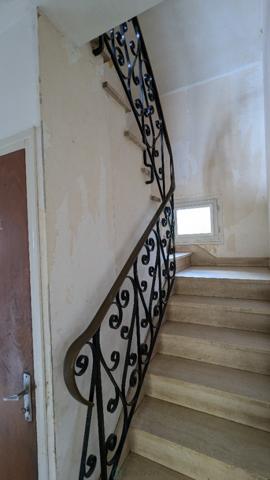 Maison familiale des années 70 sur 4 500 m² de terrain  Proche Pontivy