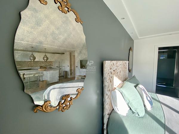 "Paris 15ème Rue de la Convention" Très beau studio meublé avec balcon terrasse !

Loyer €1 500/mois charges comprises **

- Ref : 21434