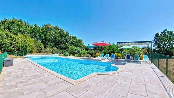 A vendre authentique propriété à seulement 12 minutes d'Uzès.