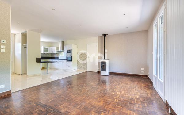 Maison à vendre    6 pièces •  Eyjeaux