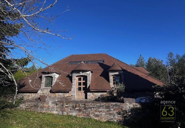 A ETE VENDU Superbe propriété, deux maisons, piscine sur terrains clos et arboré de 25 755 m2