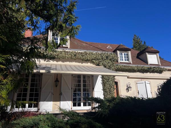 A ETE VENDU Superbe propriété, deux maisons, piscine sur terrains clos et arboré de 25 755 m2