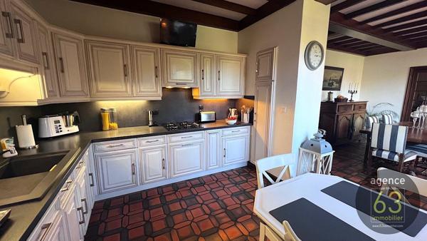 A ETE VENDU Superbe propriété, deux maisons, piscine sur terrains clos et arboré de 25 755 m2
