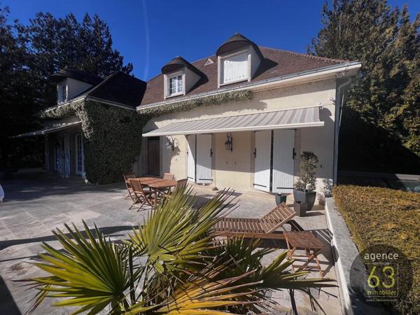 A ETE VENDU Superbe propriété, deux maisons, piscine sur terrains clos et arboré de 25 755 m2