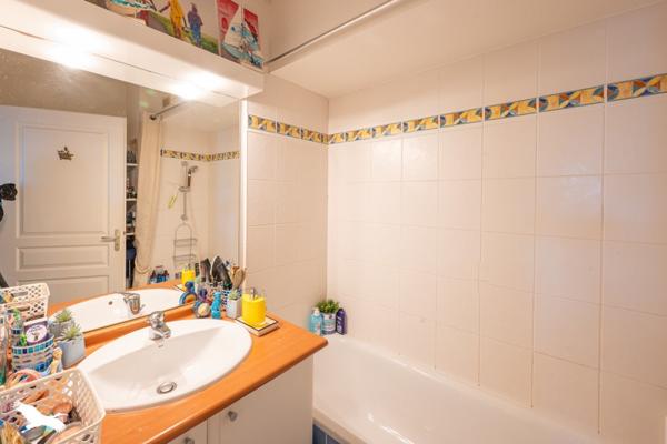 Appartement à vendre |                                       Gujan-Mestras |                                        3 pièces  |  59 m²